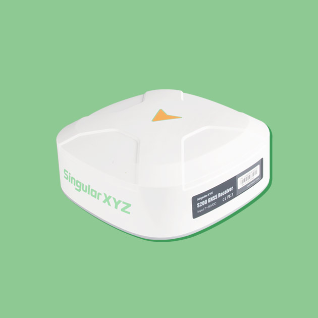 S200 intelligens GNSS-antenna irányjelölő nyíllal