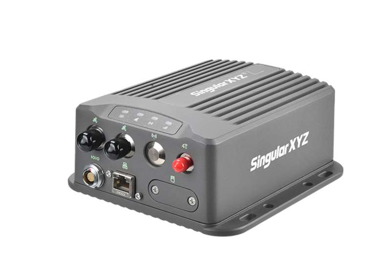 SV100 INS-D GNSS-vevő SV100 INS-D GNSS-vevő